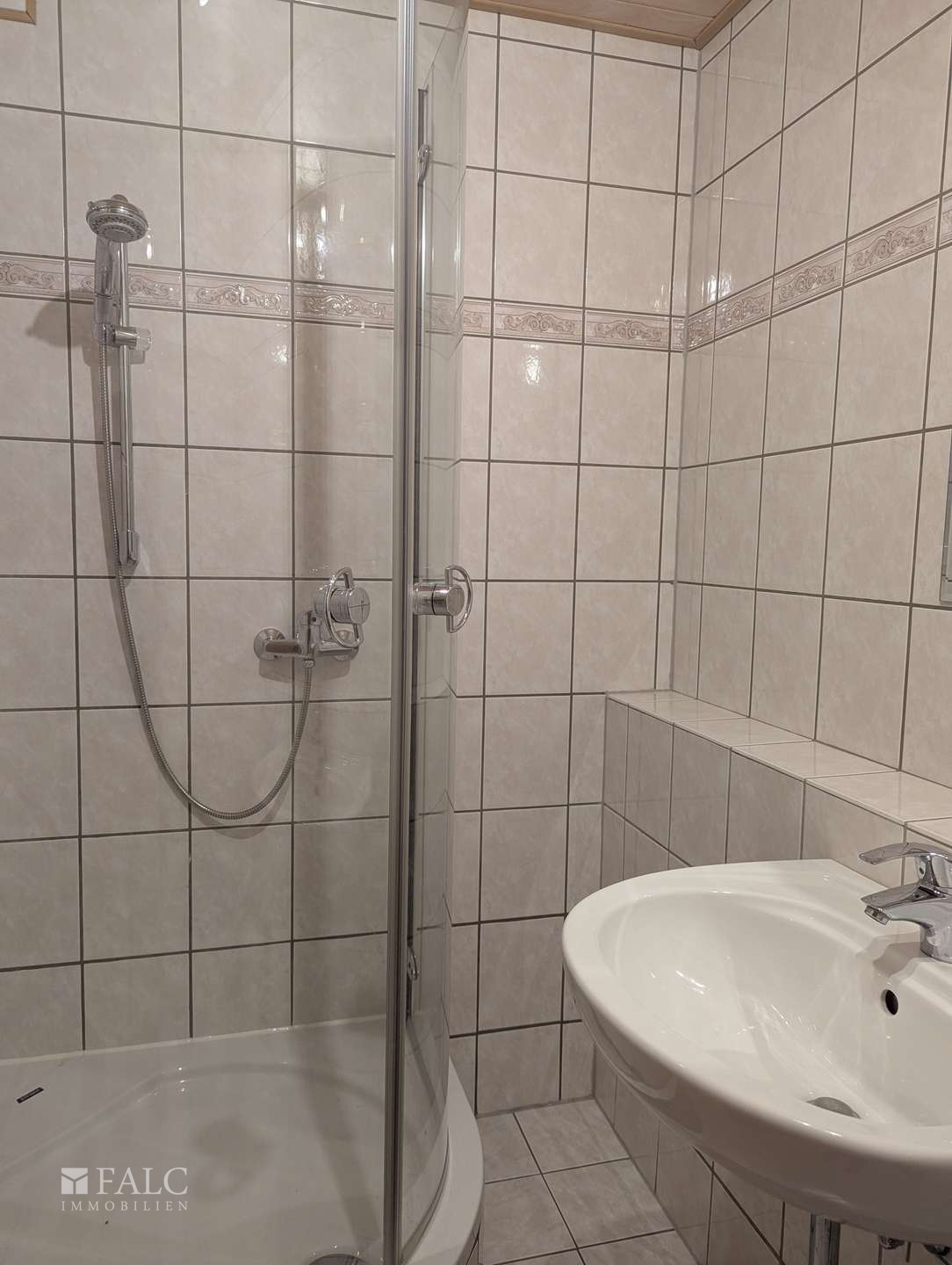 UG Dusche WC II